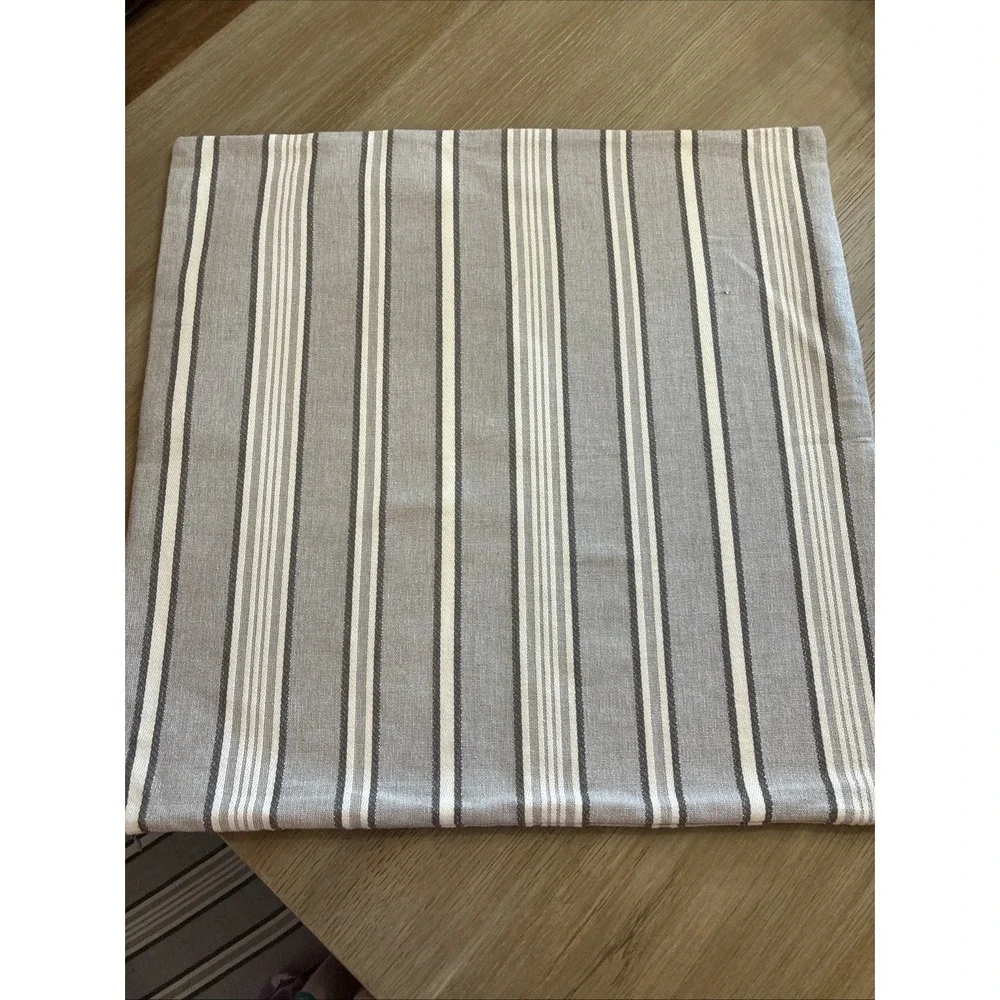 Set of 2 Lauren Ralph Lauren 22